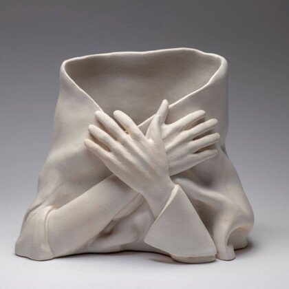 "Maria" 24x30x17 cm. Glazed stoneware clay 1240°C, in the exhibition "LA DIVINA" dedicated to the 100th anniversary of Maria Callas's birth - kARTlos gallery / Athens